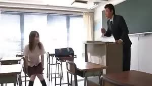 Teacher gets a blowjob from the young girl